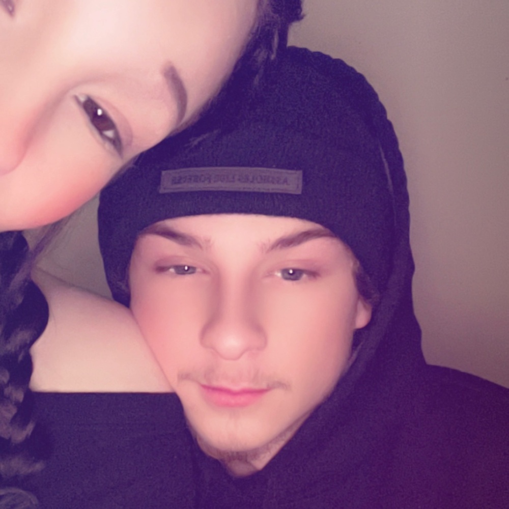 Meet your Posher, Kendall alexis